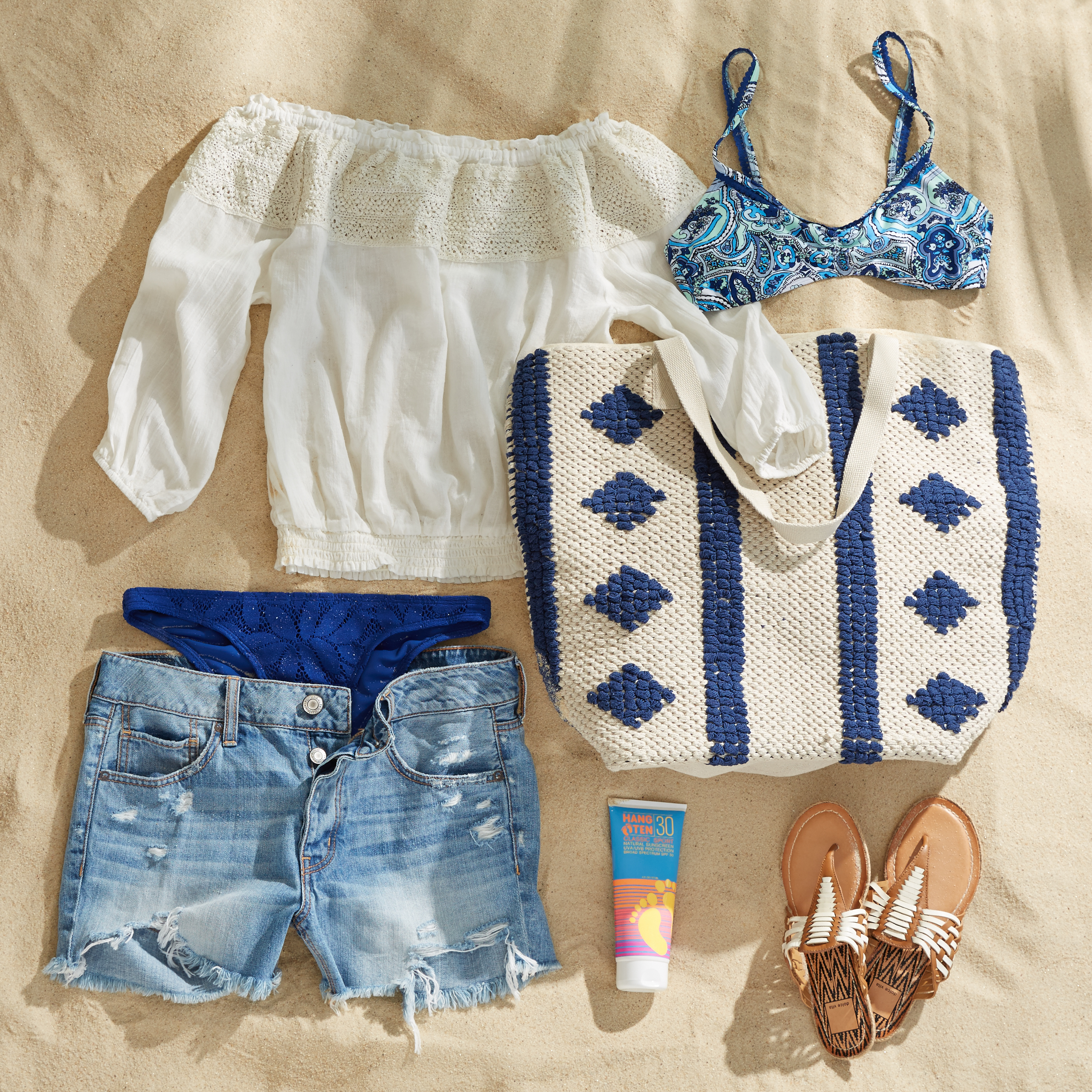 ERIN’S OUTFIT OF THE WEEK: #AerieSWIM WITH EVERYTHING