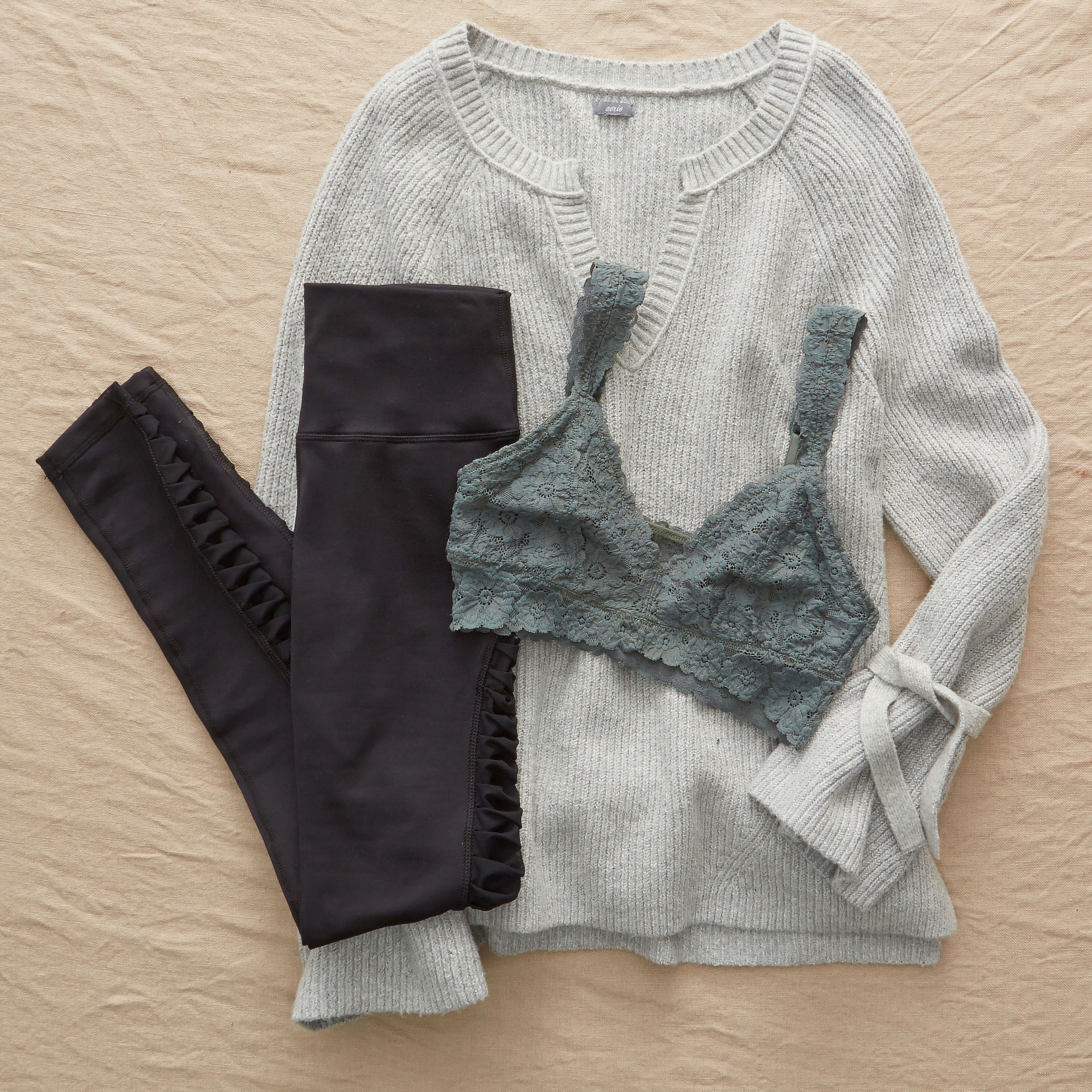 STYLIST’S PICKS: LITTLE BLACK LEGGINGS