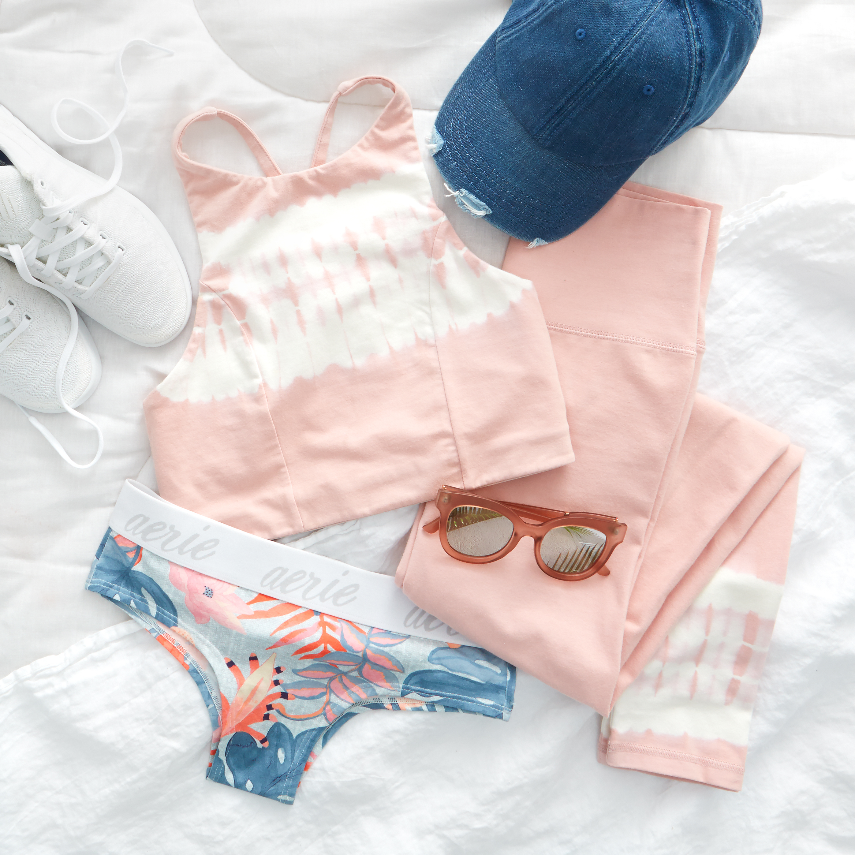 STYLIST’S PICKS: CHILL. PLAY. MOVE.™ SETS