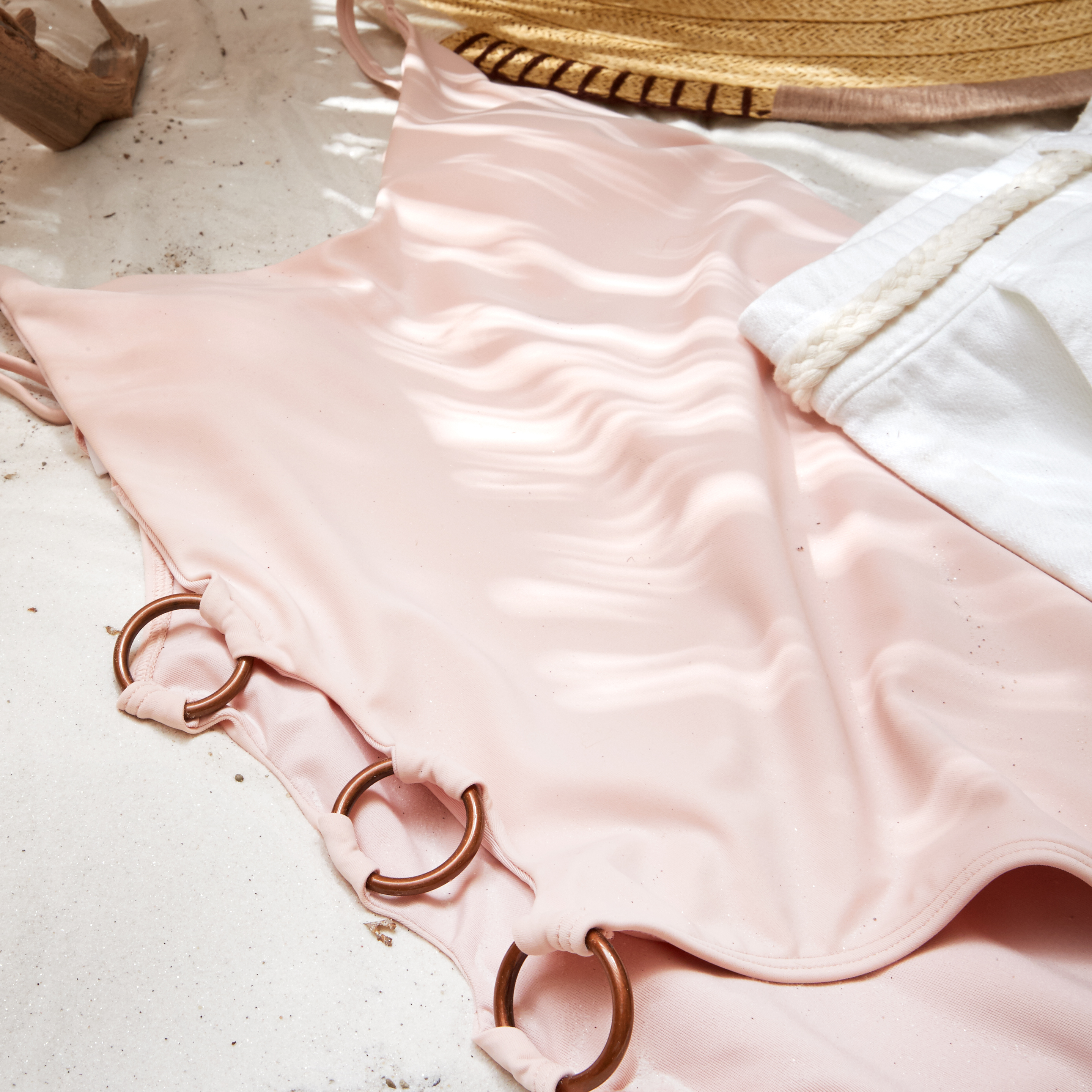 Stylist’s Picks: Castaway