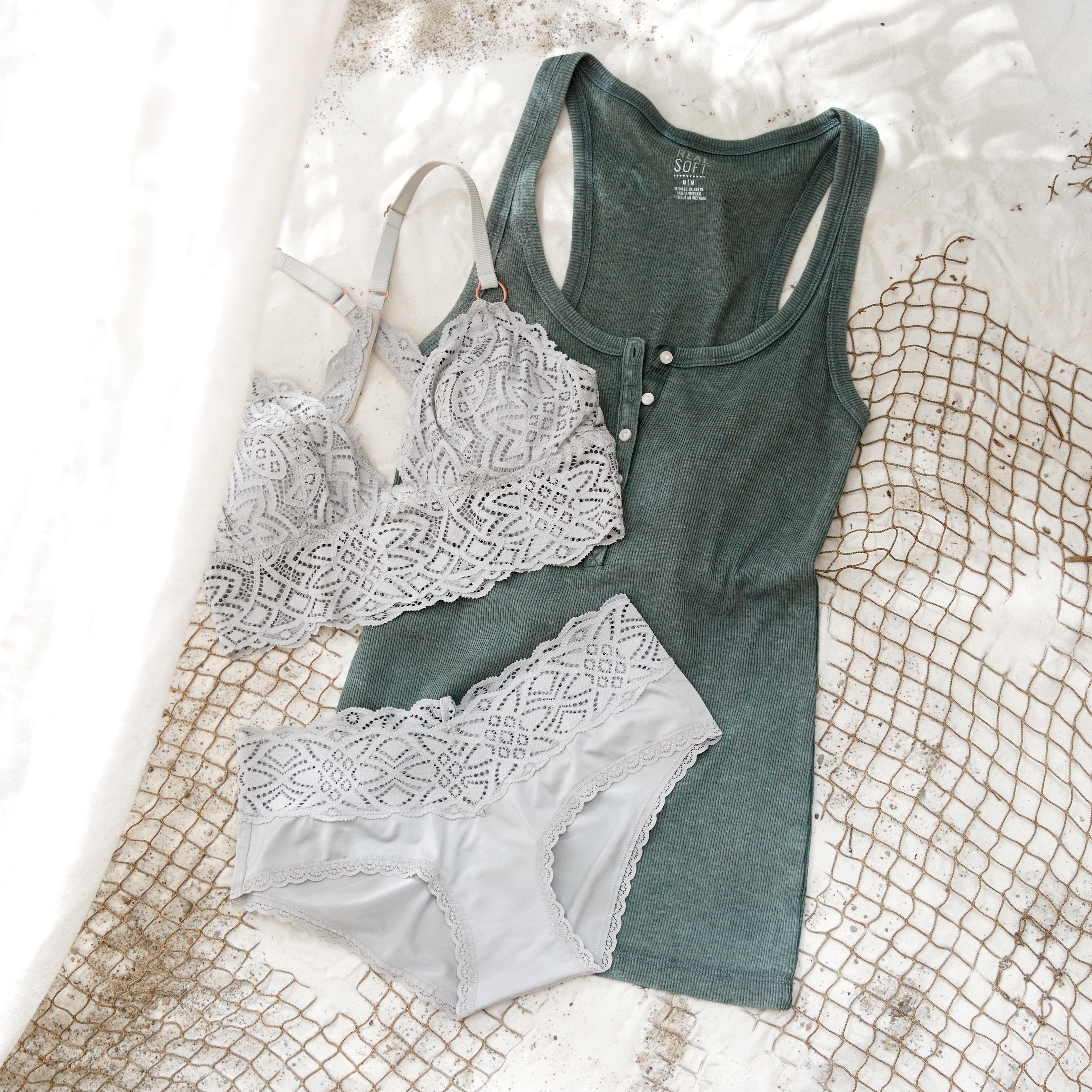 Stylist’s Picks: Castaway