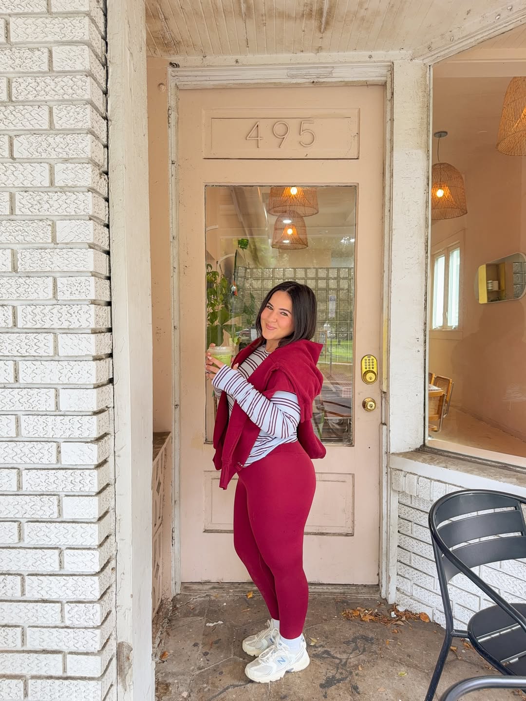 Woman in Aerie matching set.