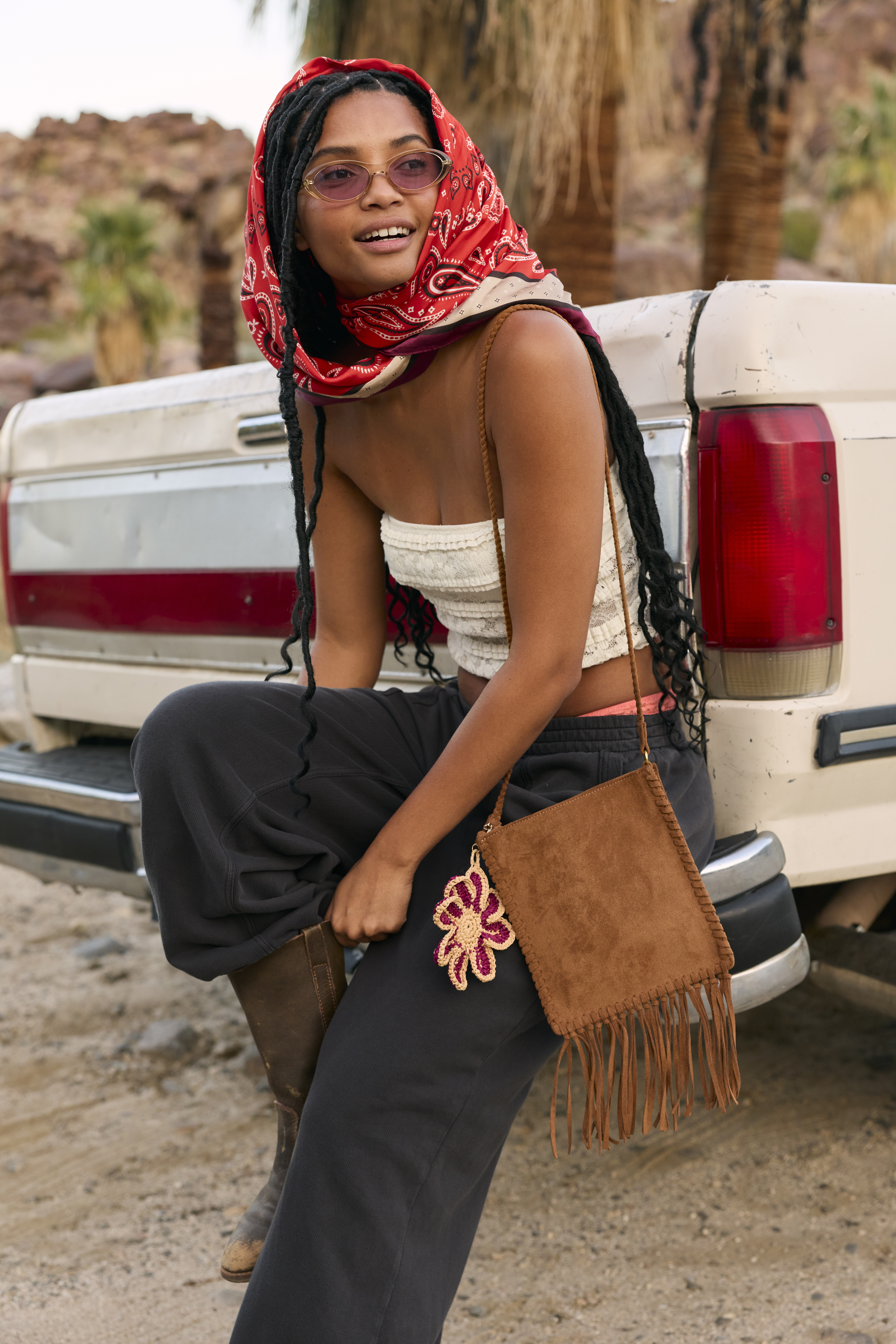 25 Concert Outfit Ideas That’Ll Make You Look Effortlessly Cool & Dance-Ready